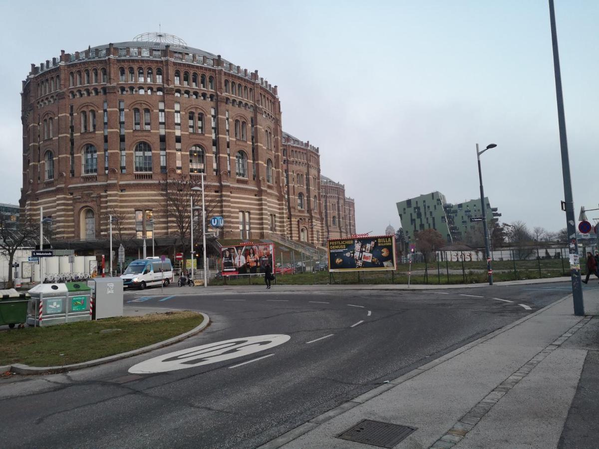 Ruhige Wohnung Im Gasometer Wien *Wifi*U3*Netflix* Exterior foto